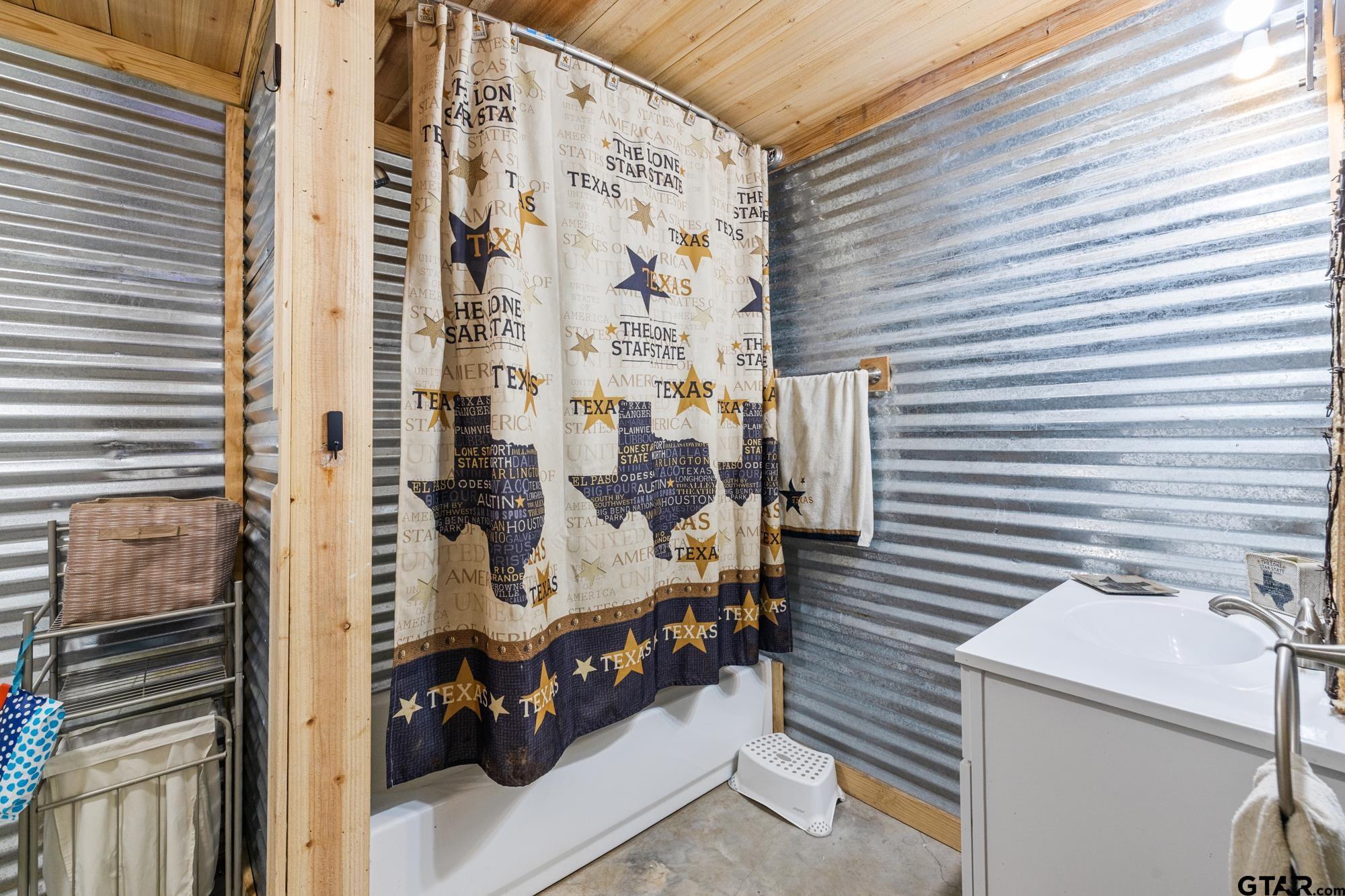 8800 Ginger Road Gilmer, TX 75644 - Photo 9 of 26