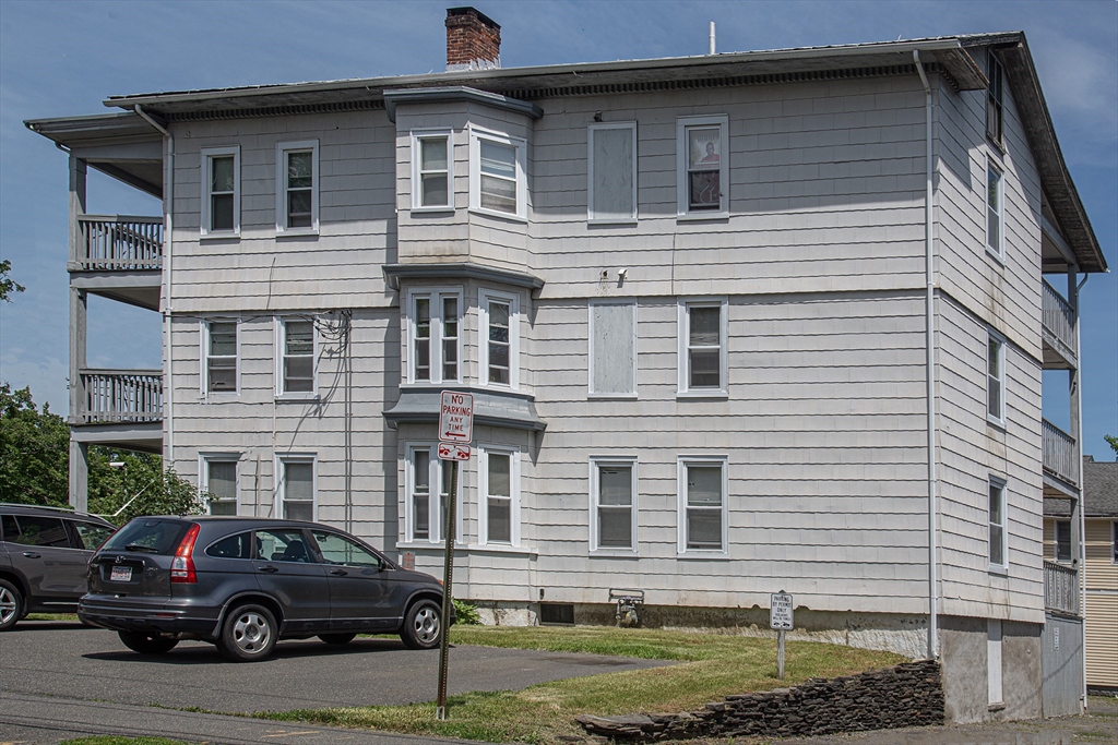 351 Main Street Amherst, MA 01002 - Photo 8 of 27