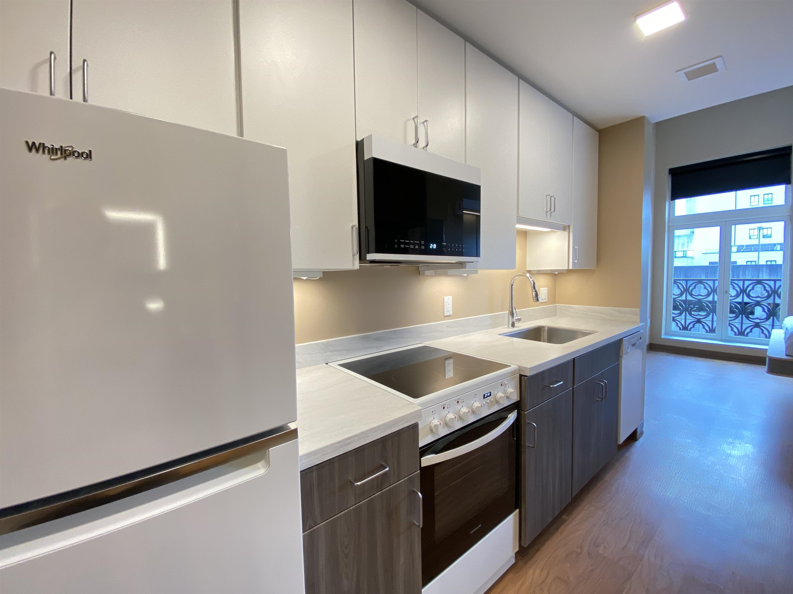 83 Hanover Street, Unit 508 Manchester, NH 03101 - Photo 23 of 46
