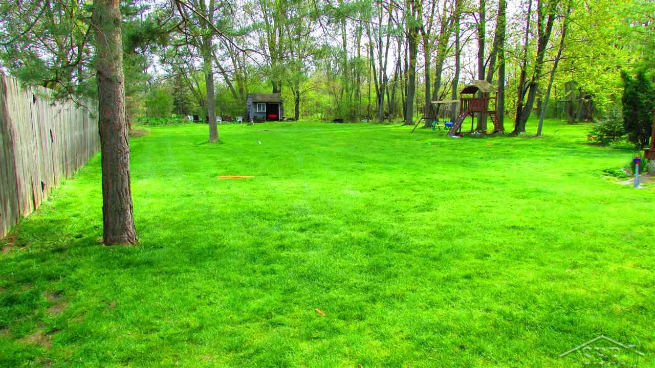 7337 Shattuck Road Saginaw, MI 48603 - Photo 36 of 39 31290416-35.JPG