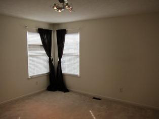 10430 Remy Lane Florence, KY 41042 - Photo 3 of 8 Gallery Image 3