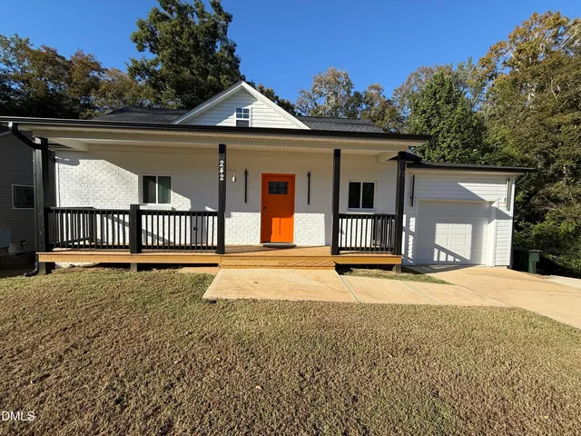 a view of a patio in backyard