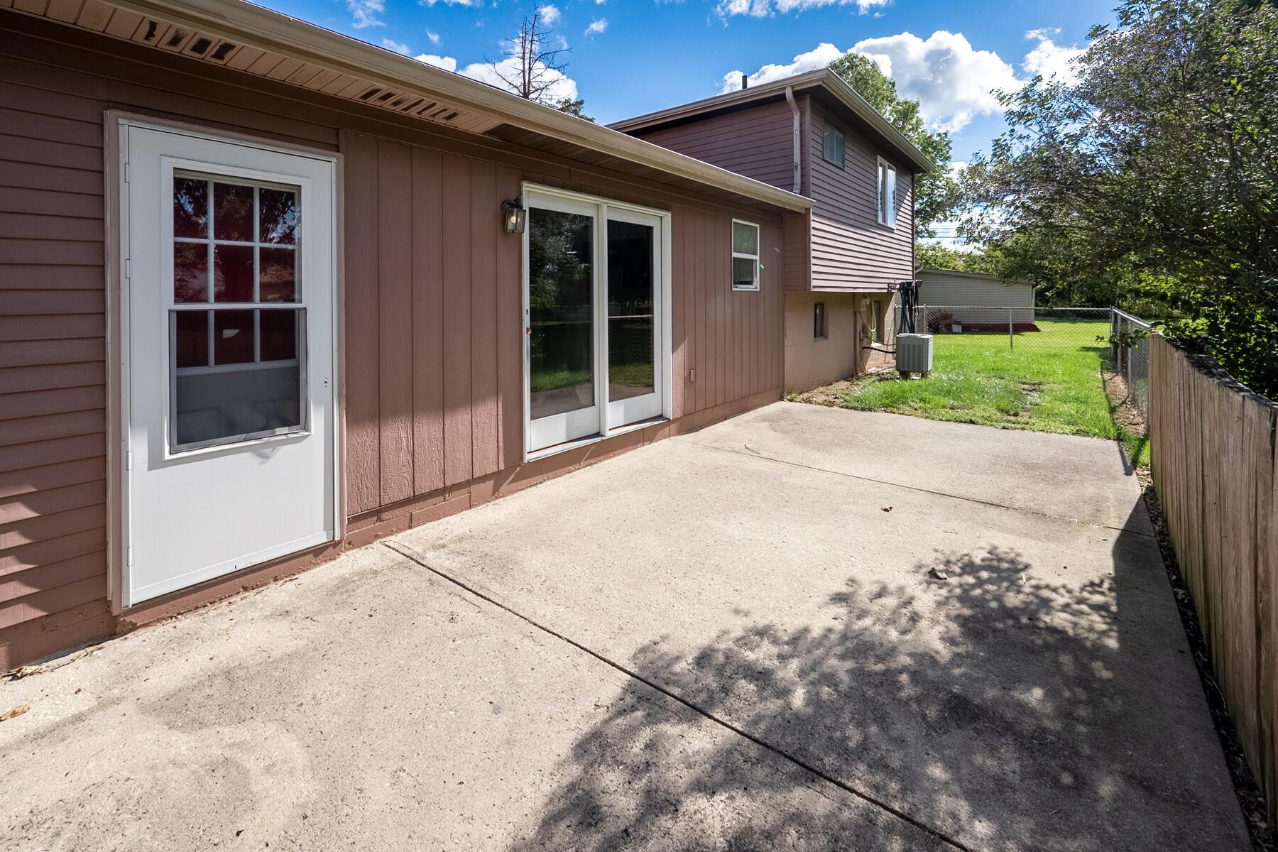 136 East Branch Road Delaware, OH 43015 - Photo 11 of 36 Patio