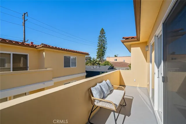 a bathroom with double sink and a mirror