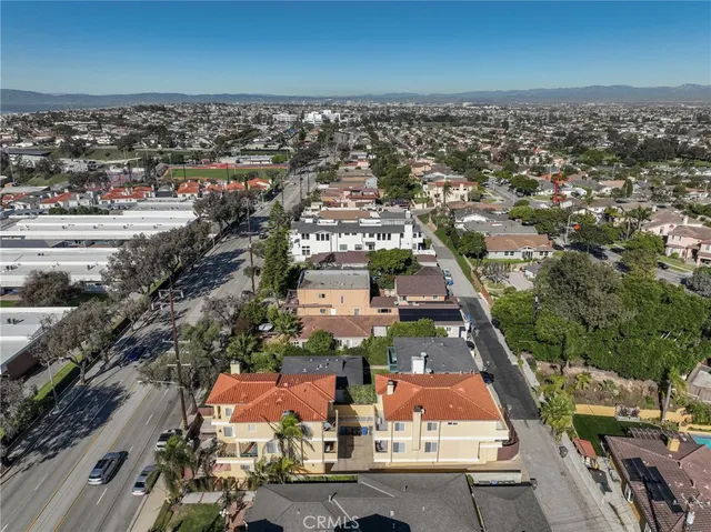 $1,690,911 | 204 North Prospect Avenue, Unit B, Redondo Beach, CA 90277