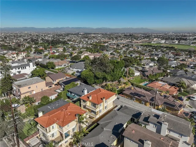 $1,690,911 | 204 North Prospect Avenue, Unit B, Redondo Beach, CA 90277