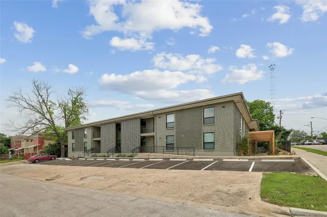 $1,550 | 1915 East Martin Luther King Jr Boulevard, Unit 108, Austin, TX 78702