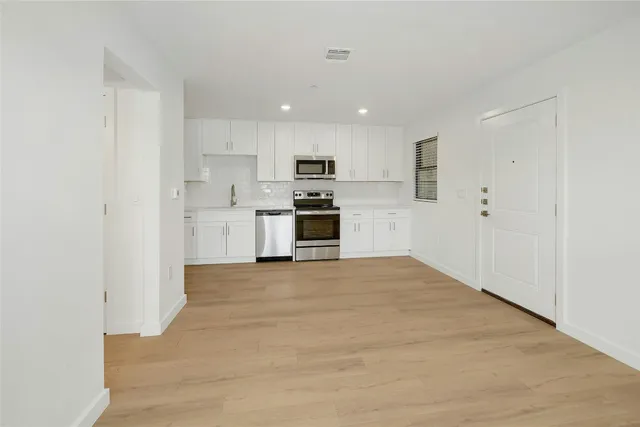 $1,550 | 1915 East Martin Luther King Jr Boulevard, Unit 108, Austin, TX 78702