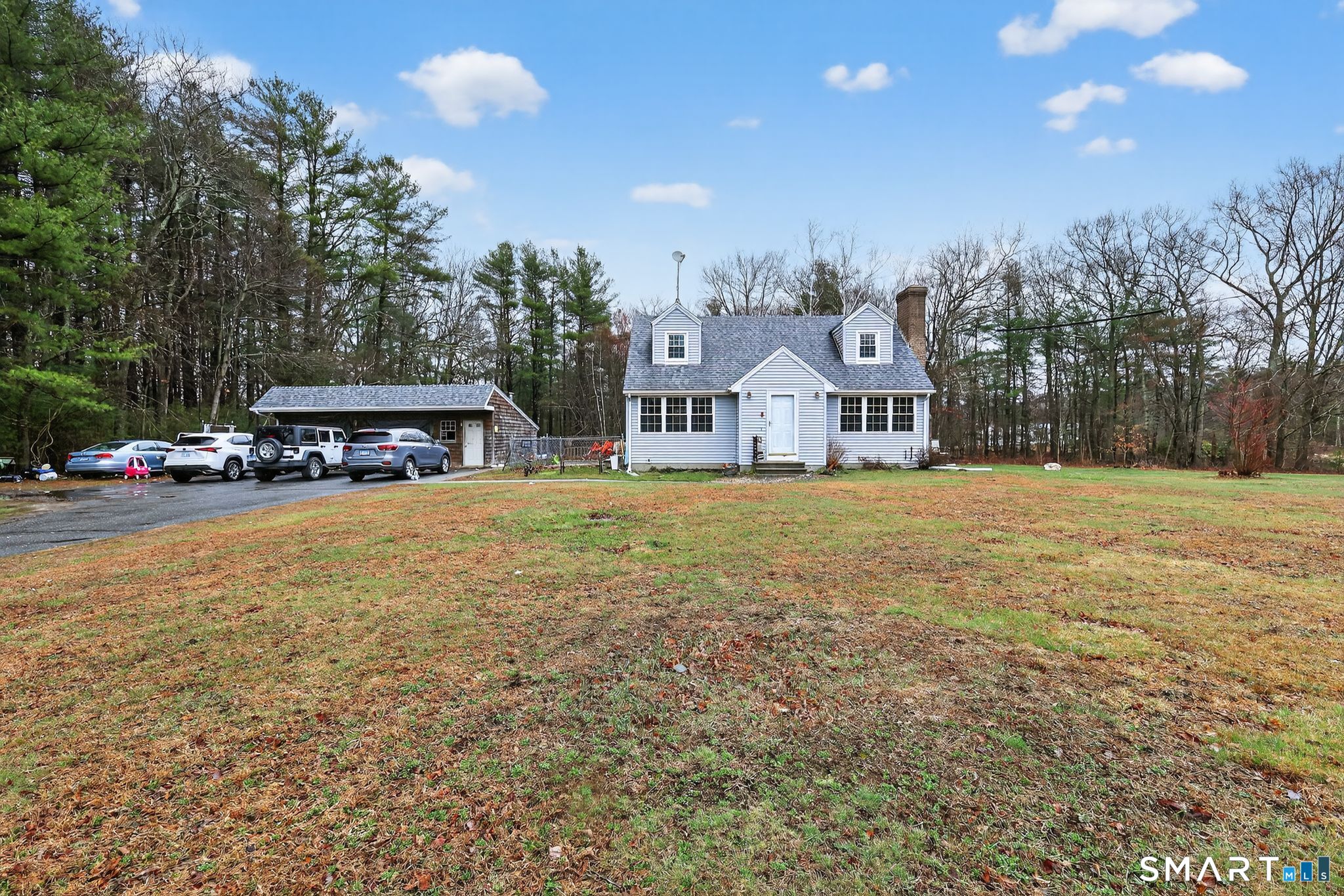 a house view with a outdoor space