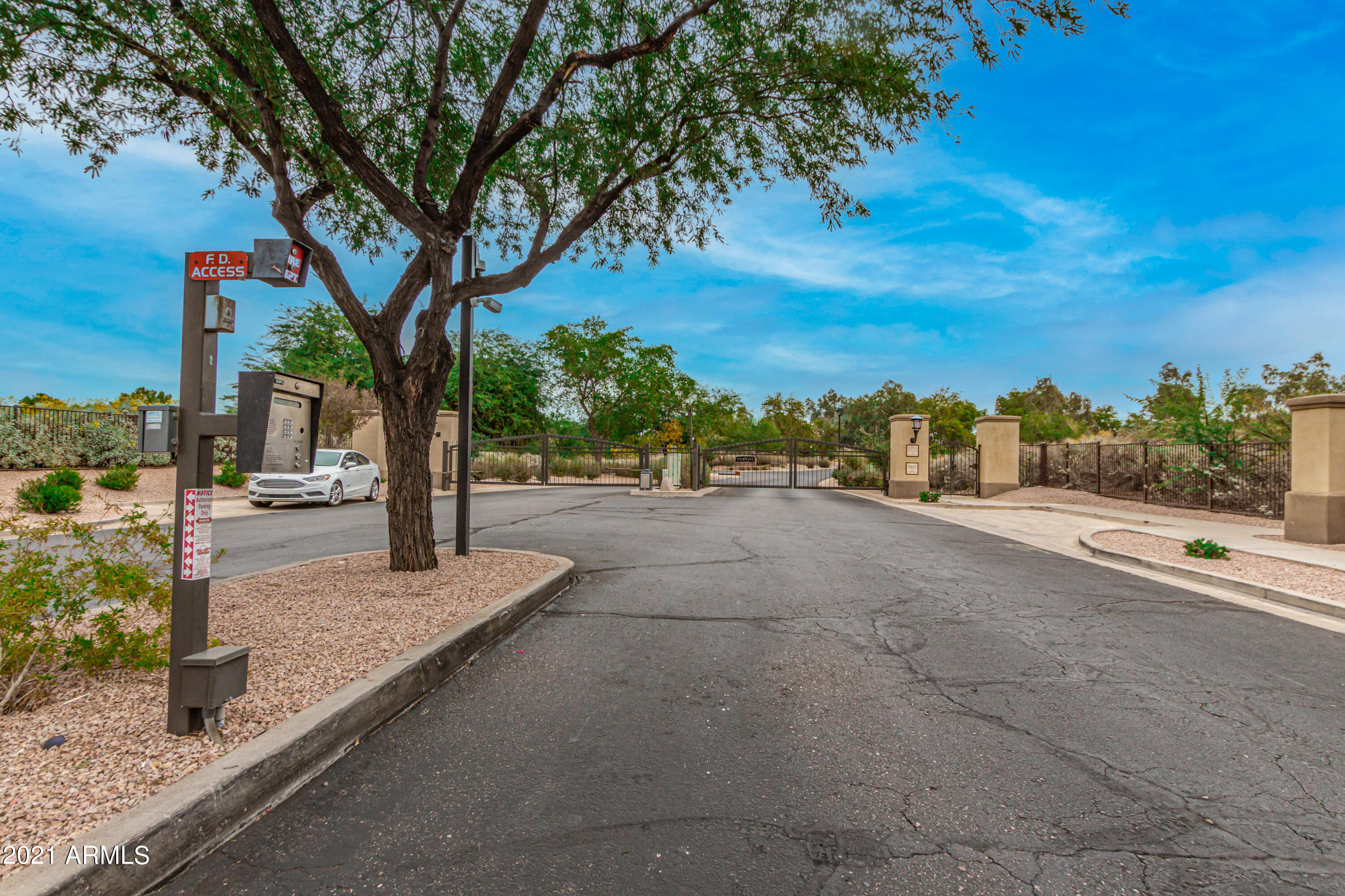 2735 East Carson Road Phoenix, AZ 85042 - Photo 50 of 51 50 - Carson