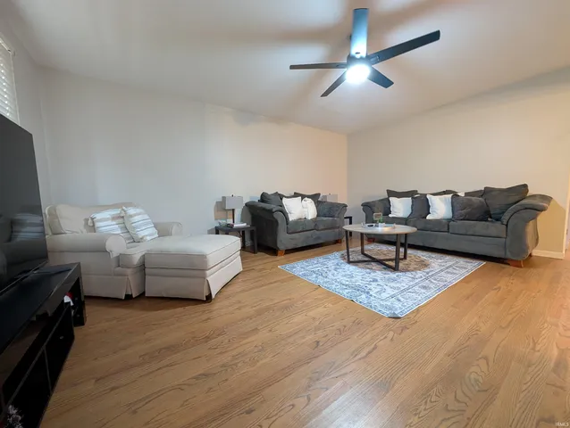 $244,900 | 6 Gail Drive, Vincennes, IN 47591