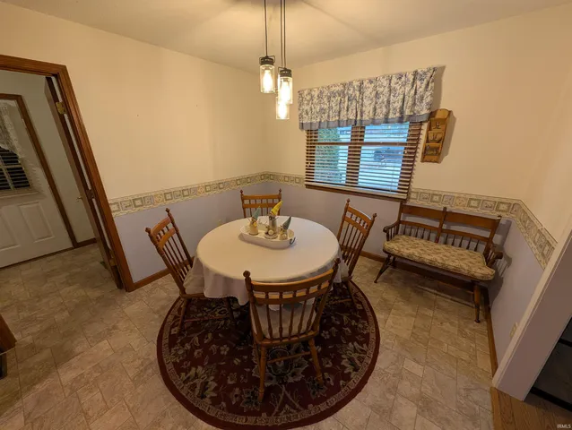 $244,900 | 6 Gail Drive, Vincennes, IN 47591