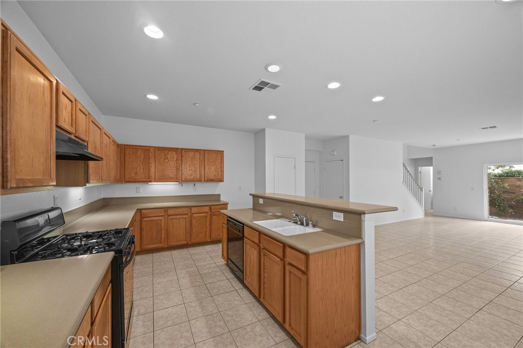 7353 Ellena West, Unit 112 Rancho Cucamonga, CA 91730 - Photo 13 of 38