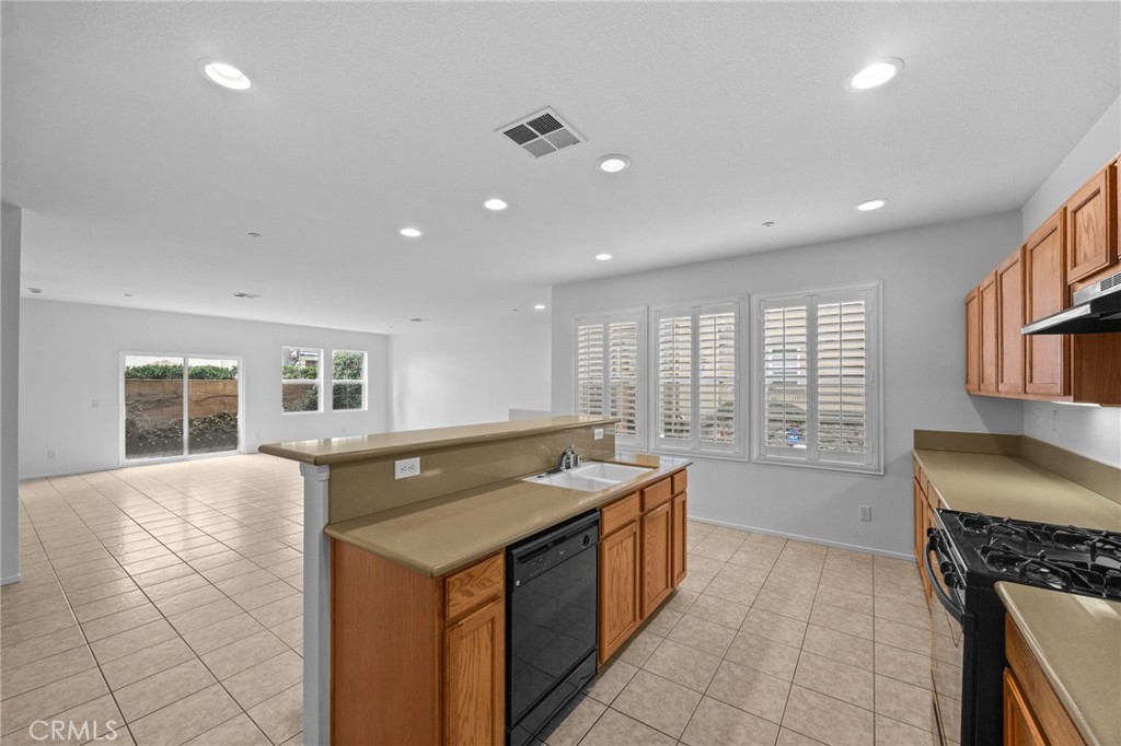 7353 Ellena West, Unit 112 Rancho Cucamonga, CA 91730 - Photo 14 of 38