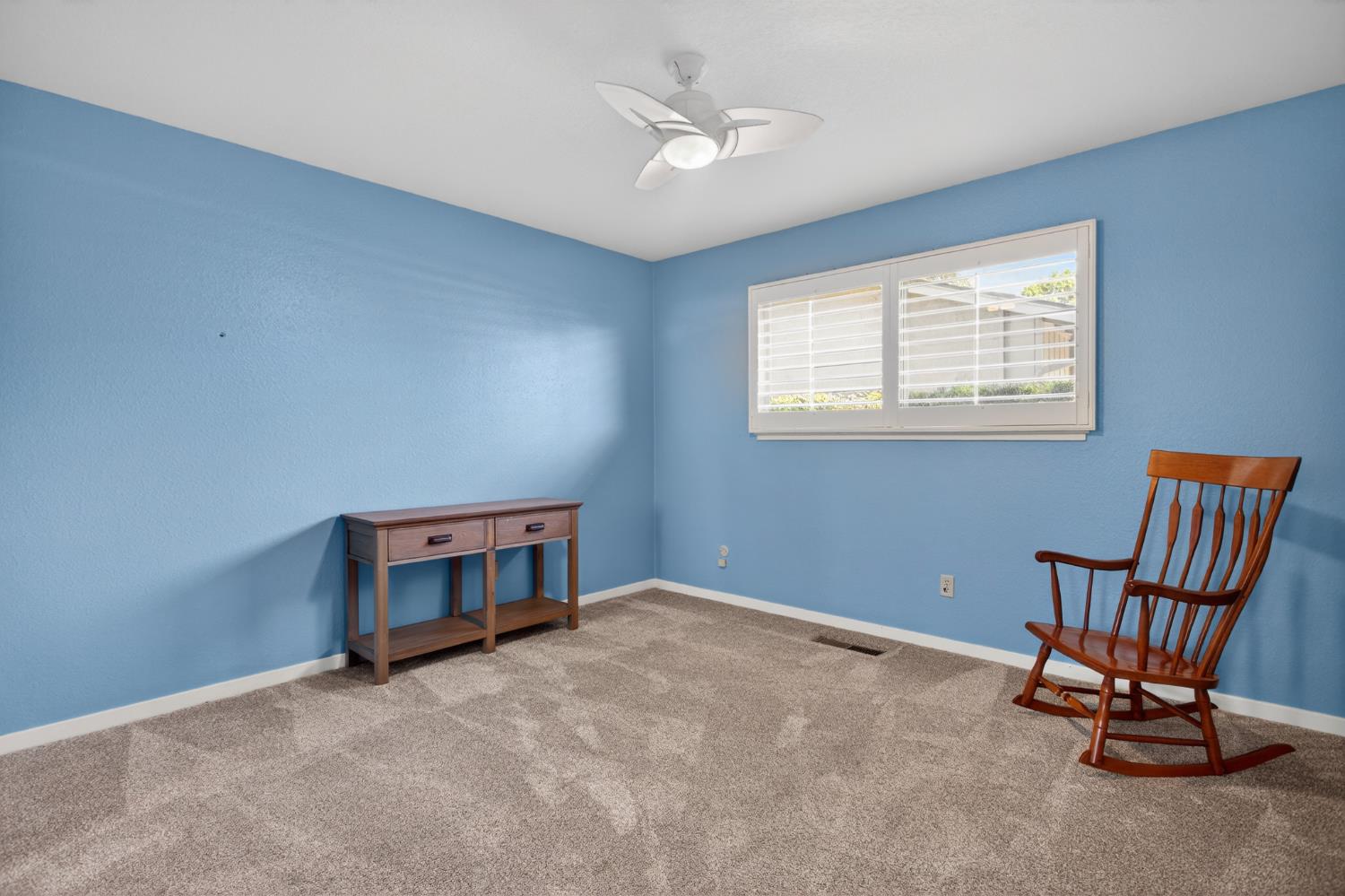1909 Chelwood Way Modesto, CA 95355 - Photo 23 of 44 a view of workspace with furniture and window