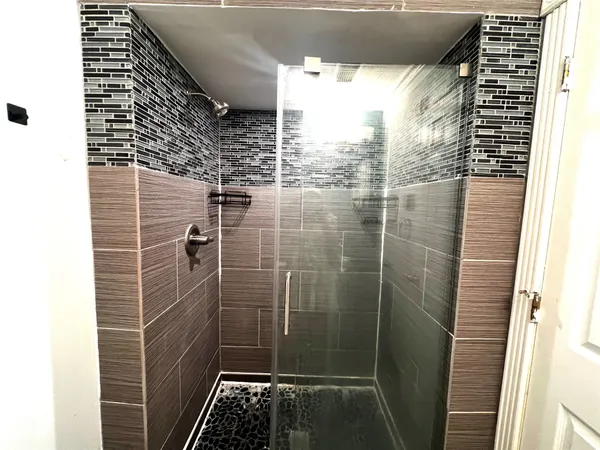 $1,800 | 15703 Jersey Drive, Jersey Village, TX 77040