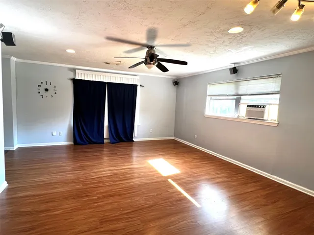 $1,800 | 15703 Jersey Drive, Jersey Village, TX 77040