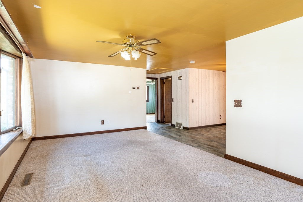 335 Southwick Road Westfield, MA 01085 - Photo 12 of 31 Gallery Image 12