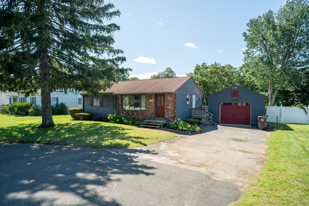335 Southwick Road Westfield, MA 01085 - Photo 3 of 31 Gallery Image 3