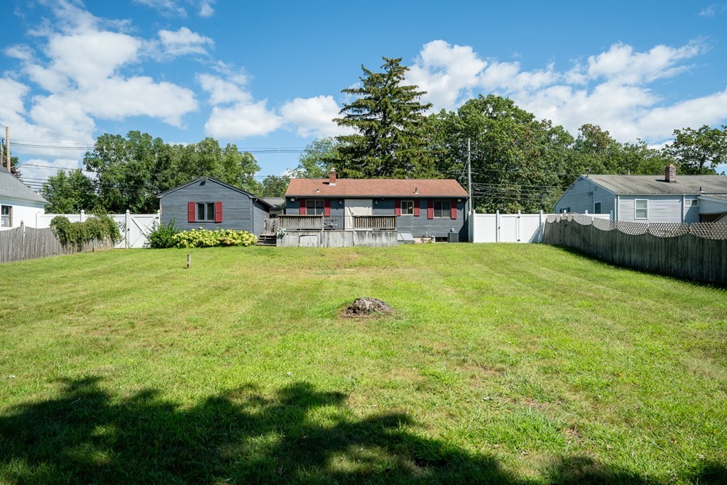 335 Southwick Road Westfield, MA 01085 - Photo 5 of 31 Gallery Image 5