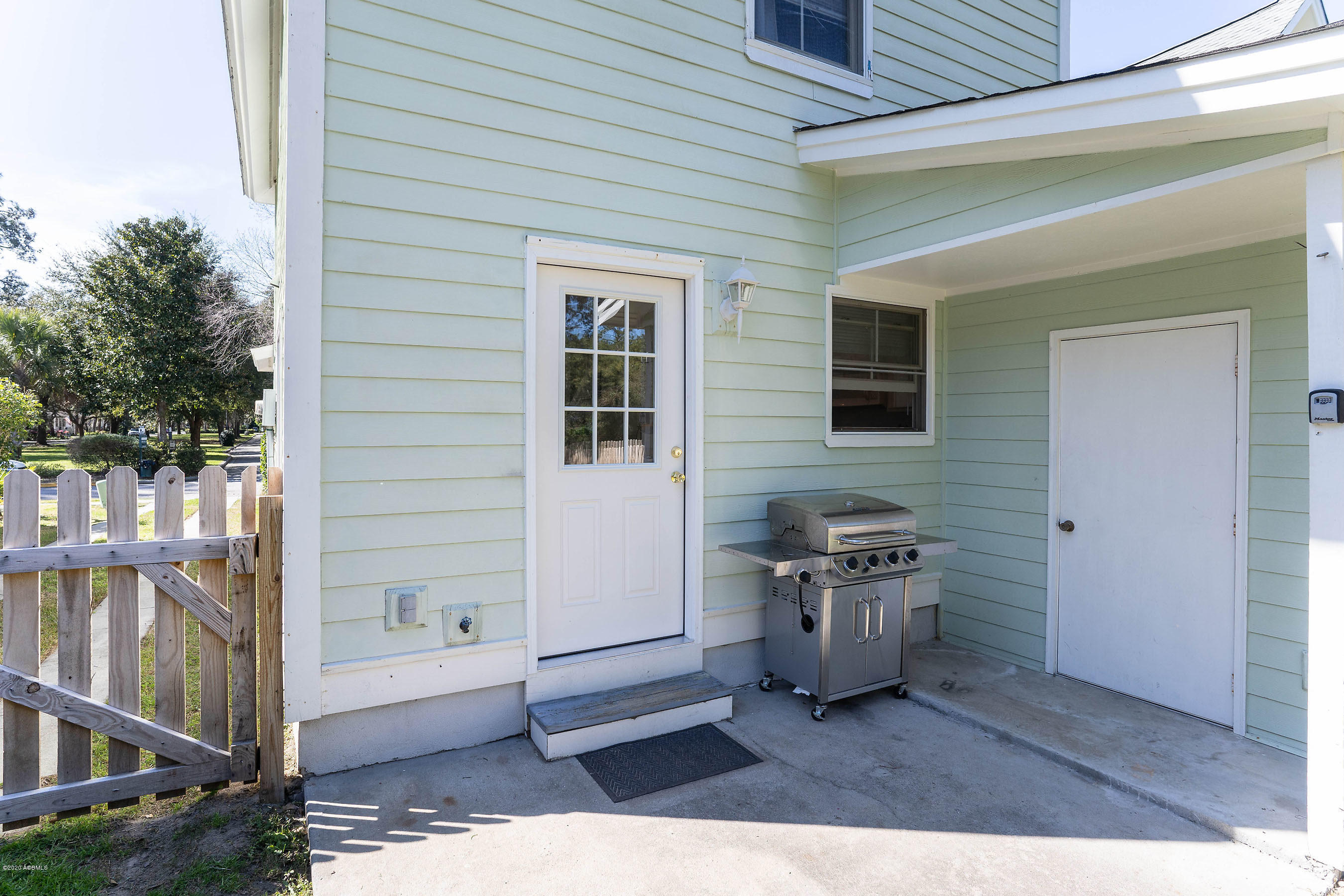 1309 Broad Street Beaufort, SC 29902 - Photo 22 of 29 DSC00097-SMALL