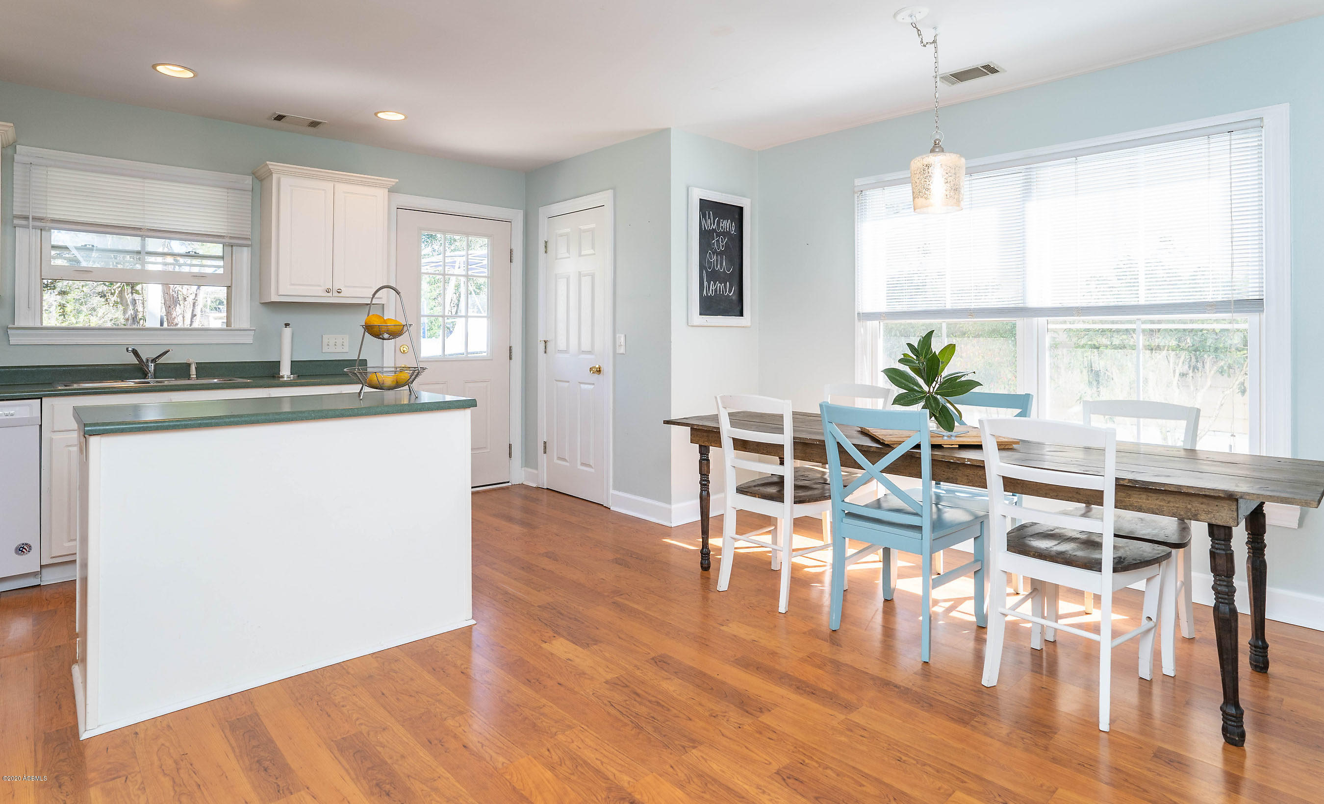 1309 Broad Street Beaufort, SC 29902 - Photo 5 of 29 DSC00071-SMALL