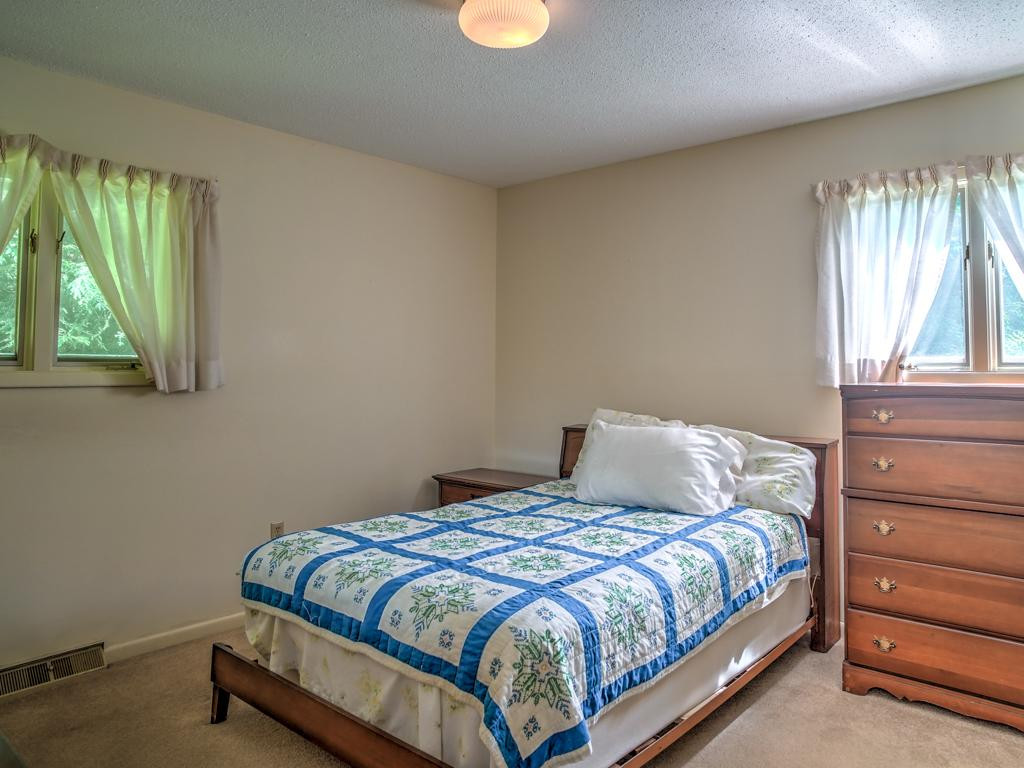 738 Grove Avenue Erwin, TN 37650 - Photo 26 of 36 Photo 26