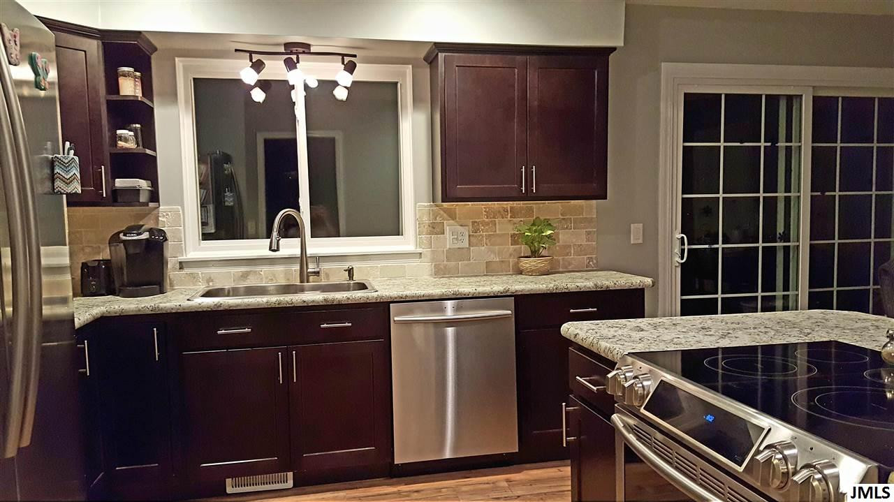 7857 Napoleon Road Jackson, MI 49201 - Photo 3 of 18 Photo 3