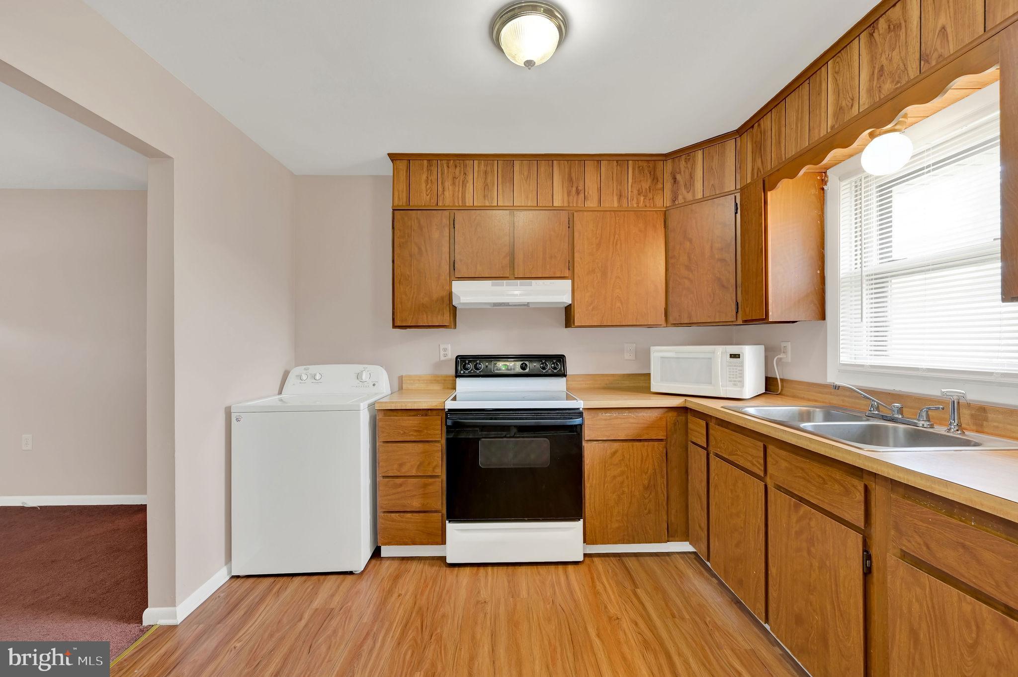 511 Sunset Road Dover, DE 19901 - Photo 8 of 17 Kitchen