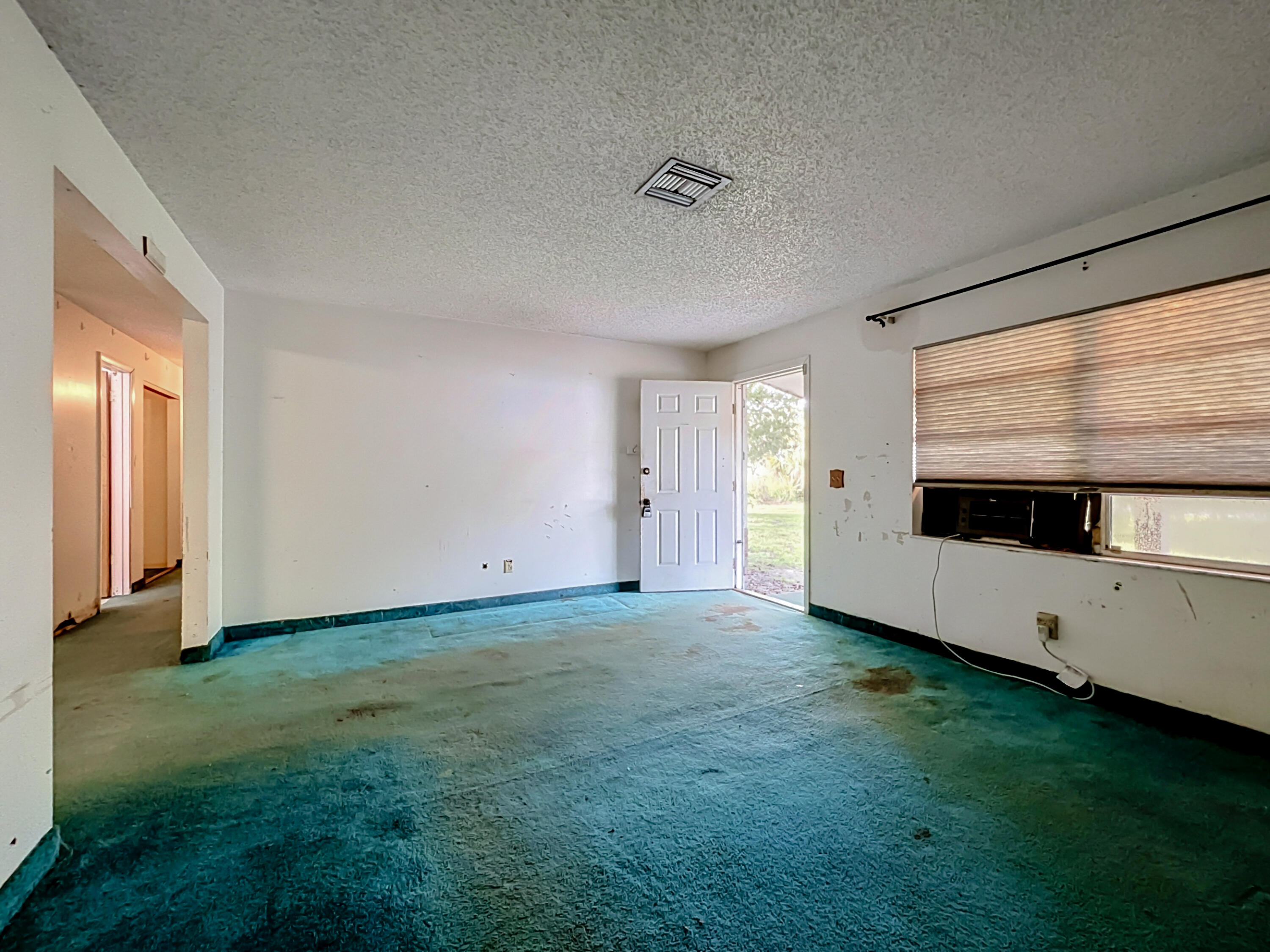 2930 Middle Road Fort Pierce, FL 34981 - Photo 4 of 26 2930 Middle Road-10