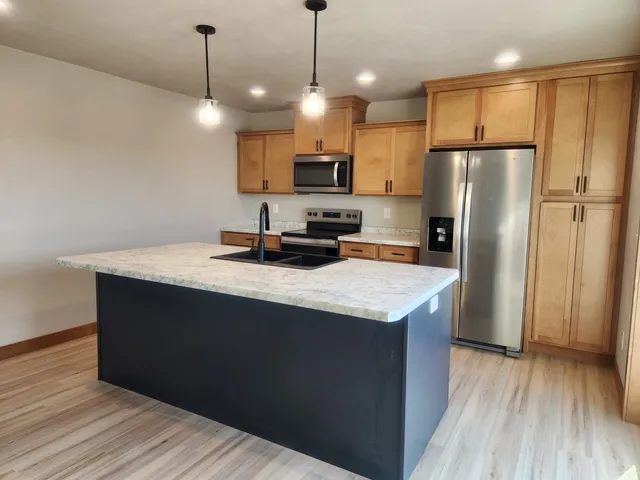 $412,500 | 2027 Red Fox Lane, Kaukauna, WI 54130