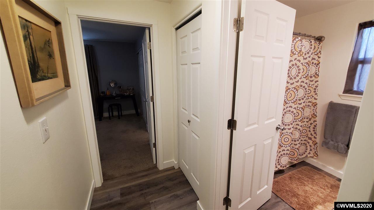 5358 Holly Loop Southeast Turner, OR 97392 - Photo 25 of 42
