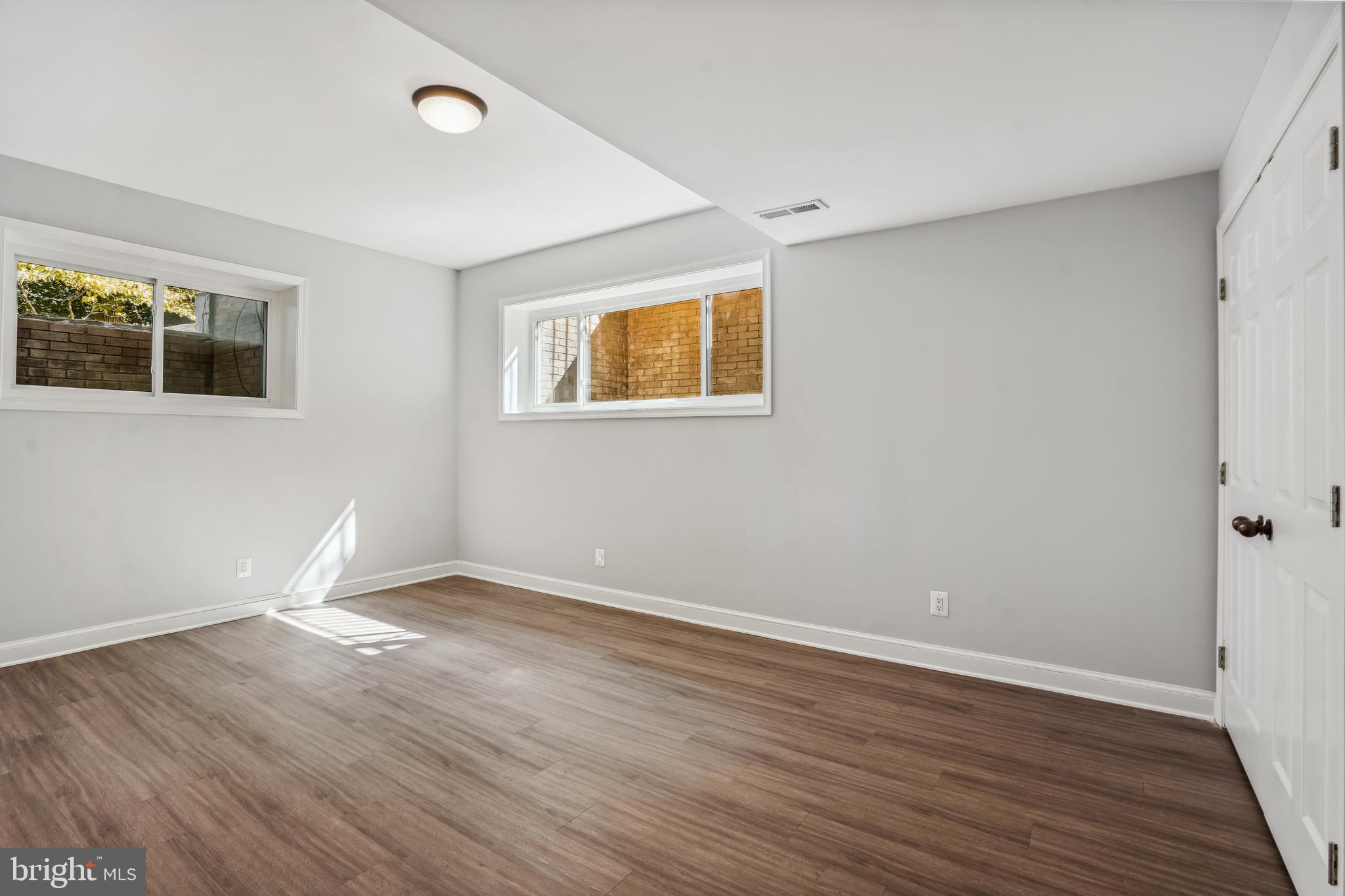 4119 North Ridgeview Road McLean, VA 22101 - Photo 42 of 56 Bedroom 4.