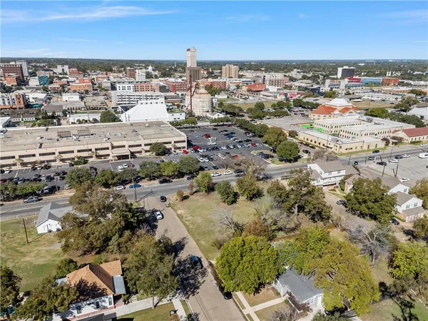 $785,000 | 618 South 7th Street, Waco, TX 76706