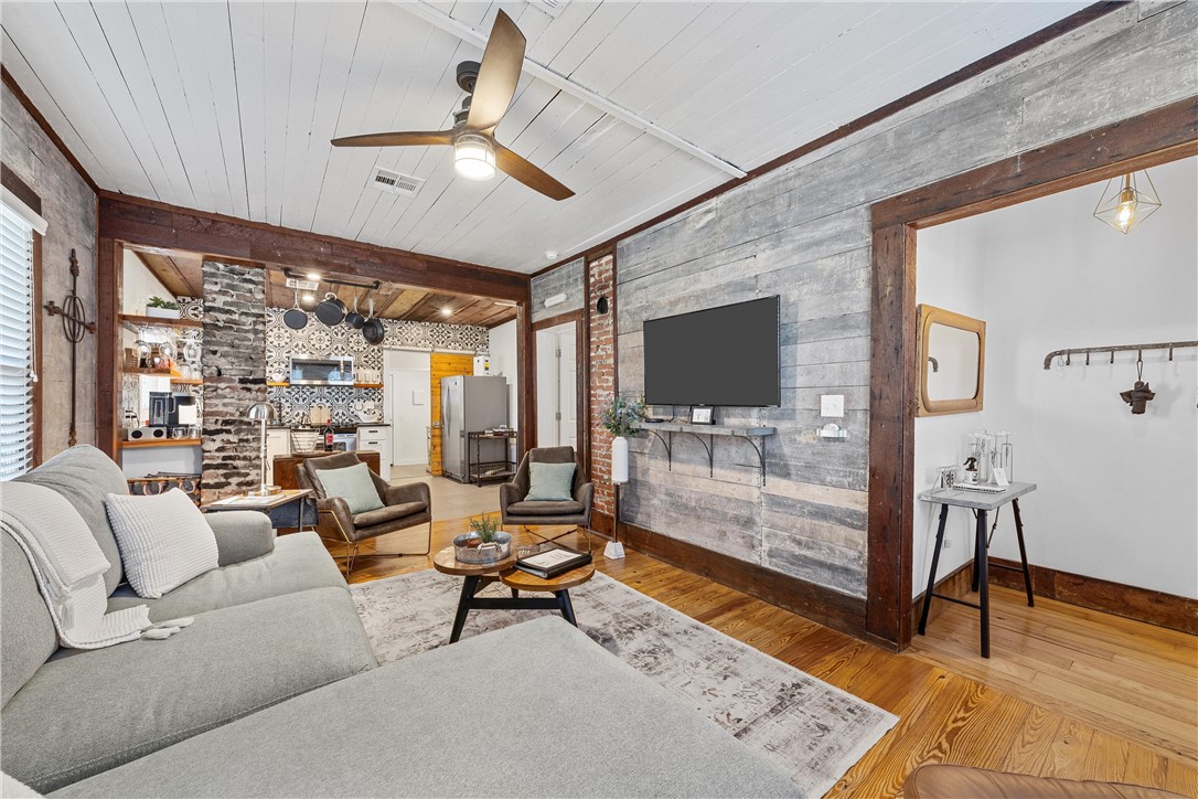 618 South 7th Street Waco, TX 76706 - Photo 8 of 57