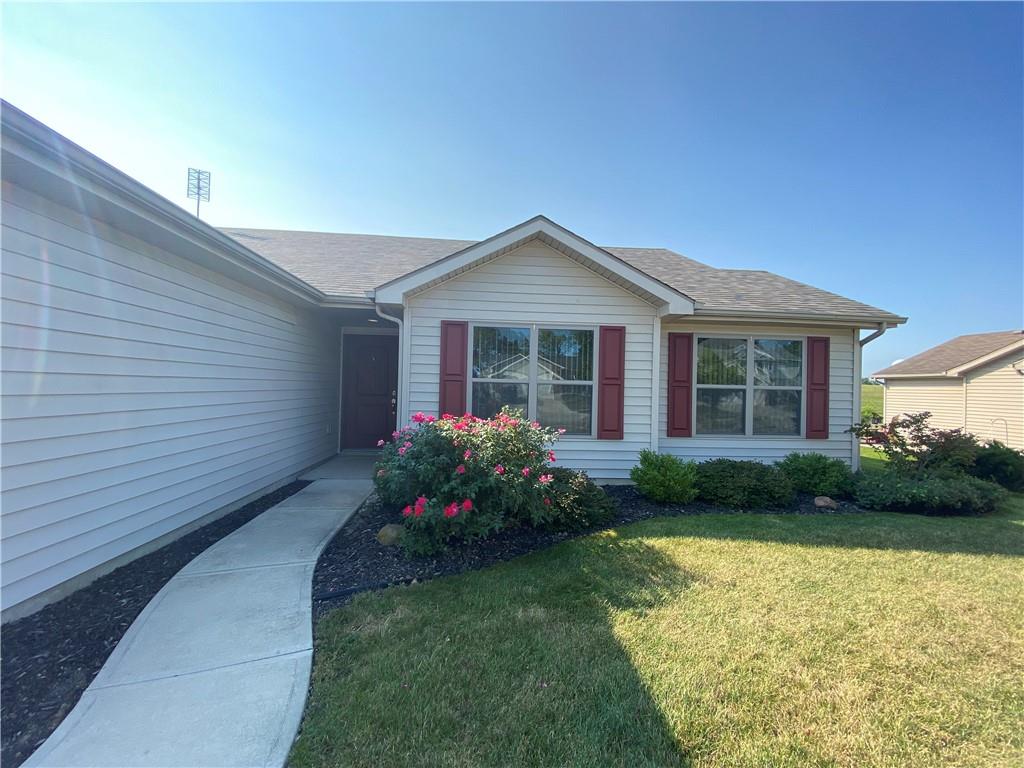 1202 Eastridge Drive Decatur, IN 46733 - Photo 3 of 26