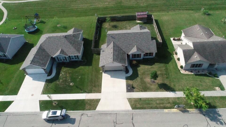 1202 Eastridge Drive Decatur, IN 46733 - Photo 5 of 26