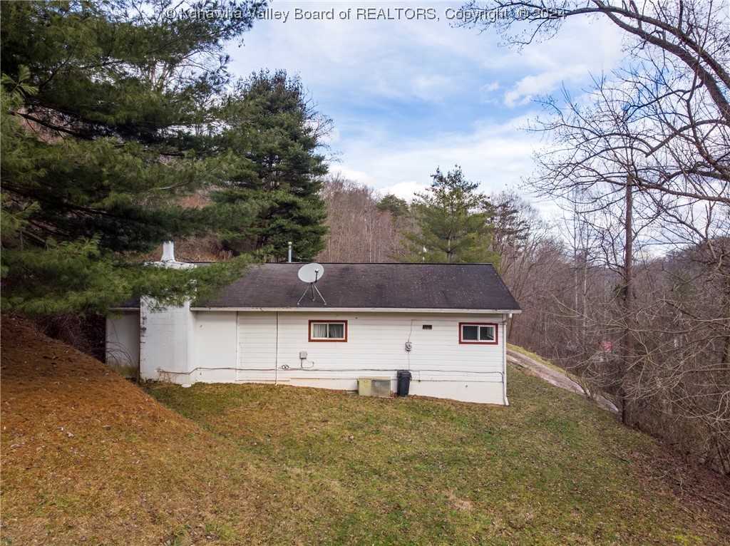 33 Fox Chase Road Alum Creek, WV 25003 - Photo 25 of 29 Gallery Image 25