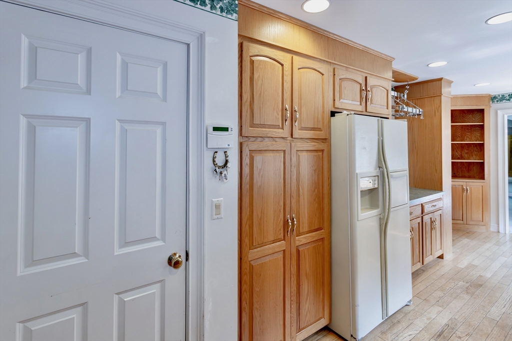 48 North Longyard Road Southwick, MA 01077 - Photo 10 of 37 Gallery Image 10