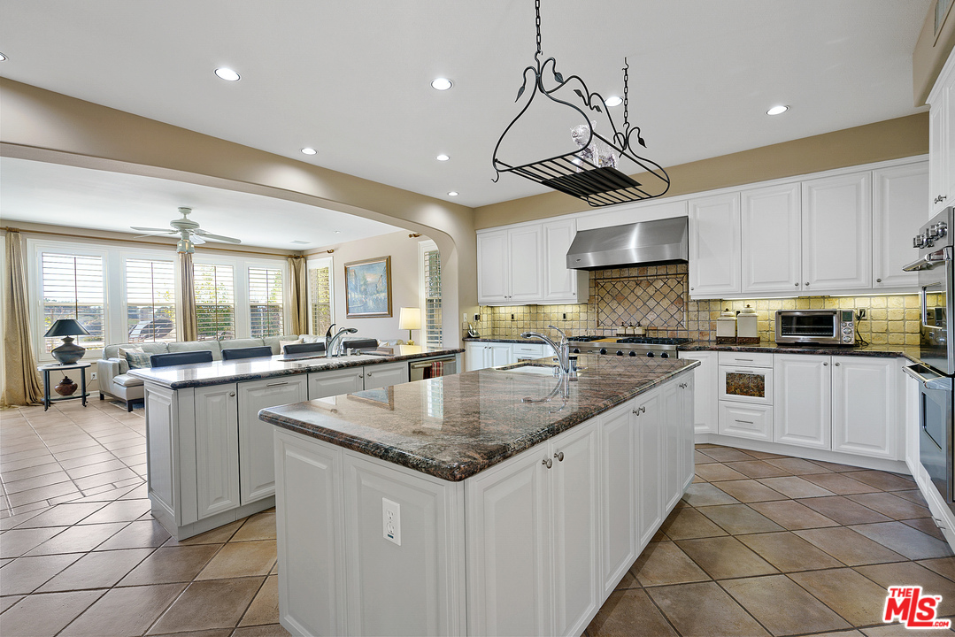 38 Vernon Newport Coast, CA 92657 - Photo 8 of 54