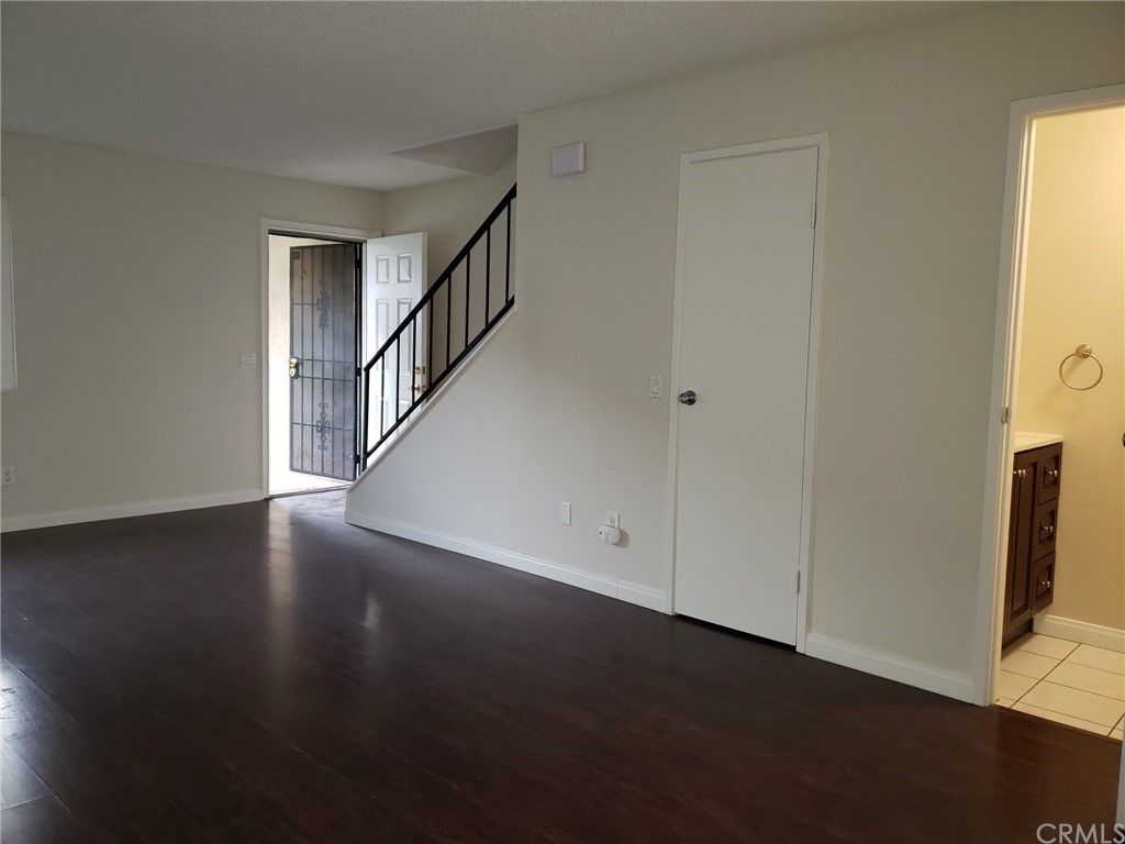 1435 Clemson Way Riverside, CA 92507 - Photo 5 of 27