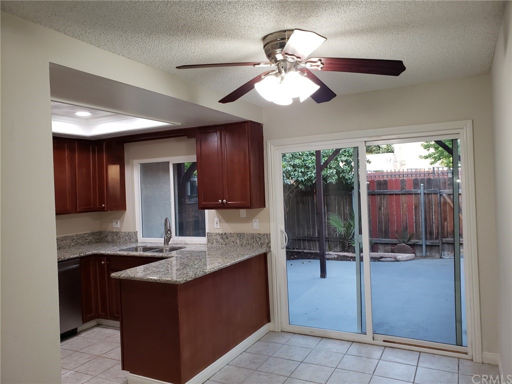 1435 Clemson Way Riverside, CA 92507 - Photo 9 of 27