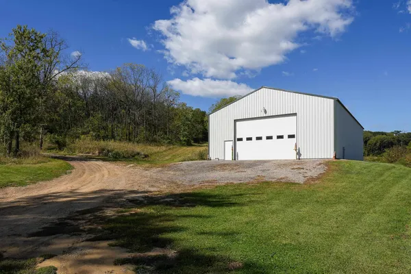 $3,400,000 | 8580 Roelke Road, Blue Mounds, WI 53517