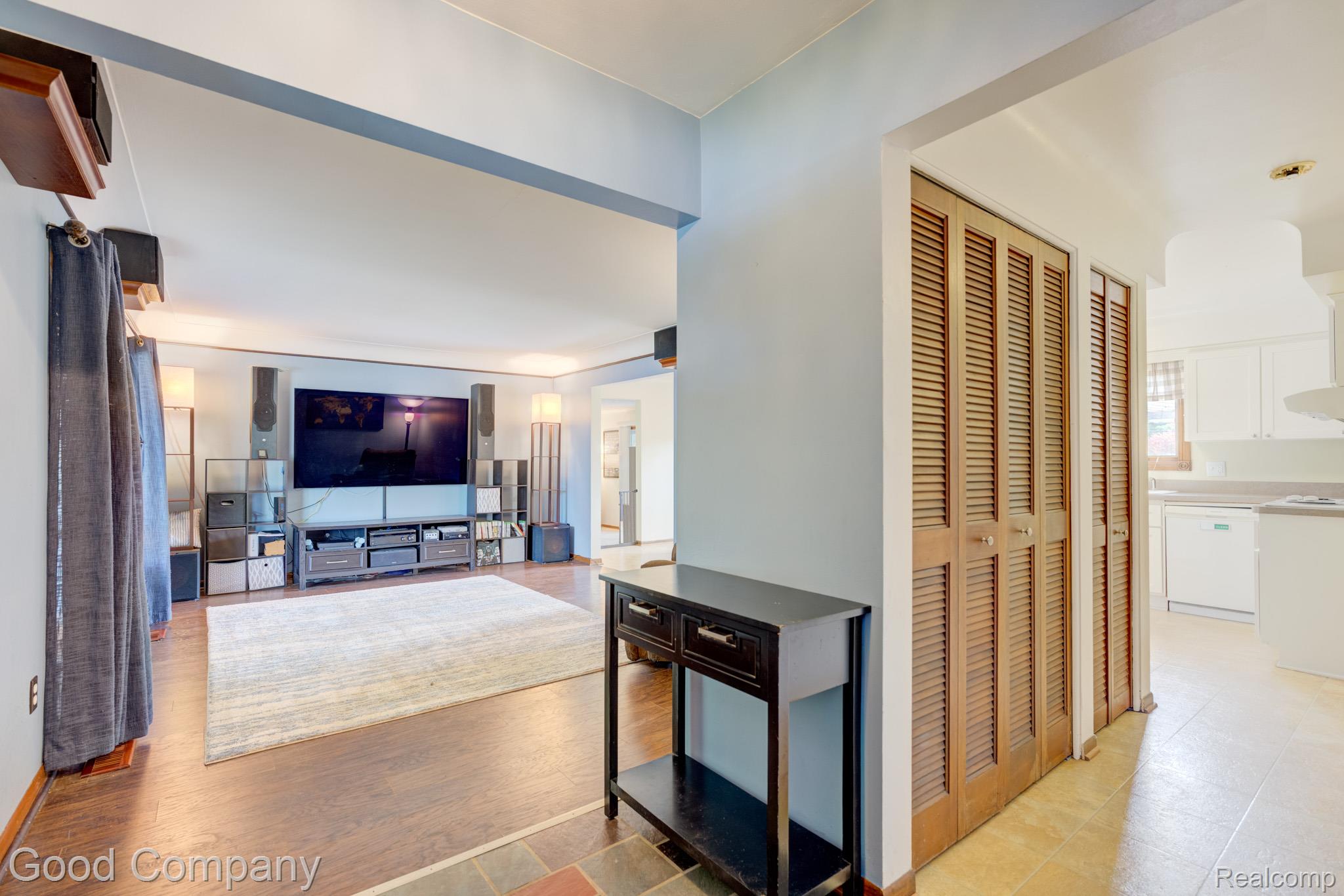 53625 Shelby Road Utica, MI 48316 - Photo 8 of 67 53625 Shelby Rd.-08.jpg
