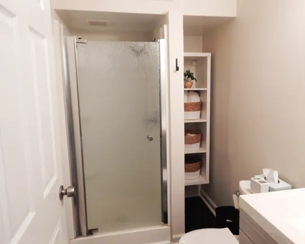 $3,000 | 2311 Eastland Avenue, Unit B, Nashville, TN 37206