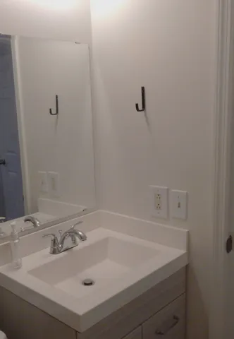 $3,000 | 2311 Eastland Avenue, Unit B, Nashville, TN 37206