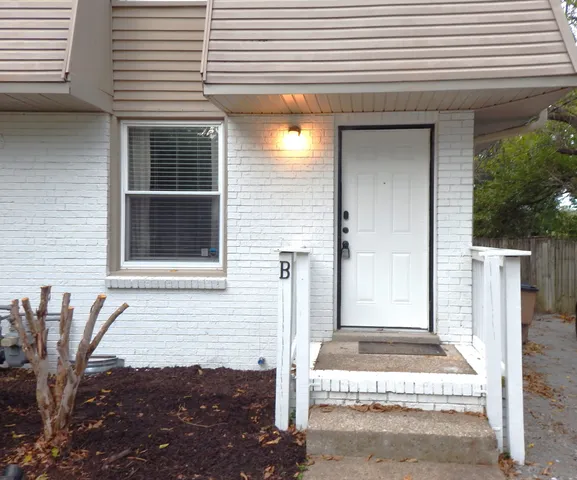 $3,000 | 2311 Eastland Avenue, Unit B, Nashville, TN 37206