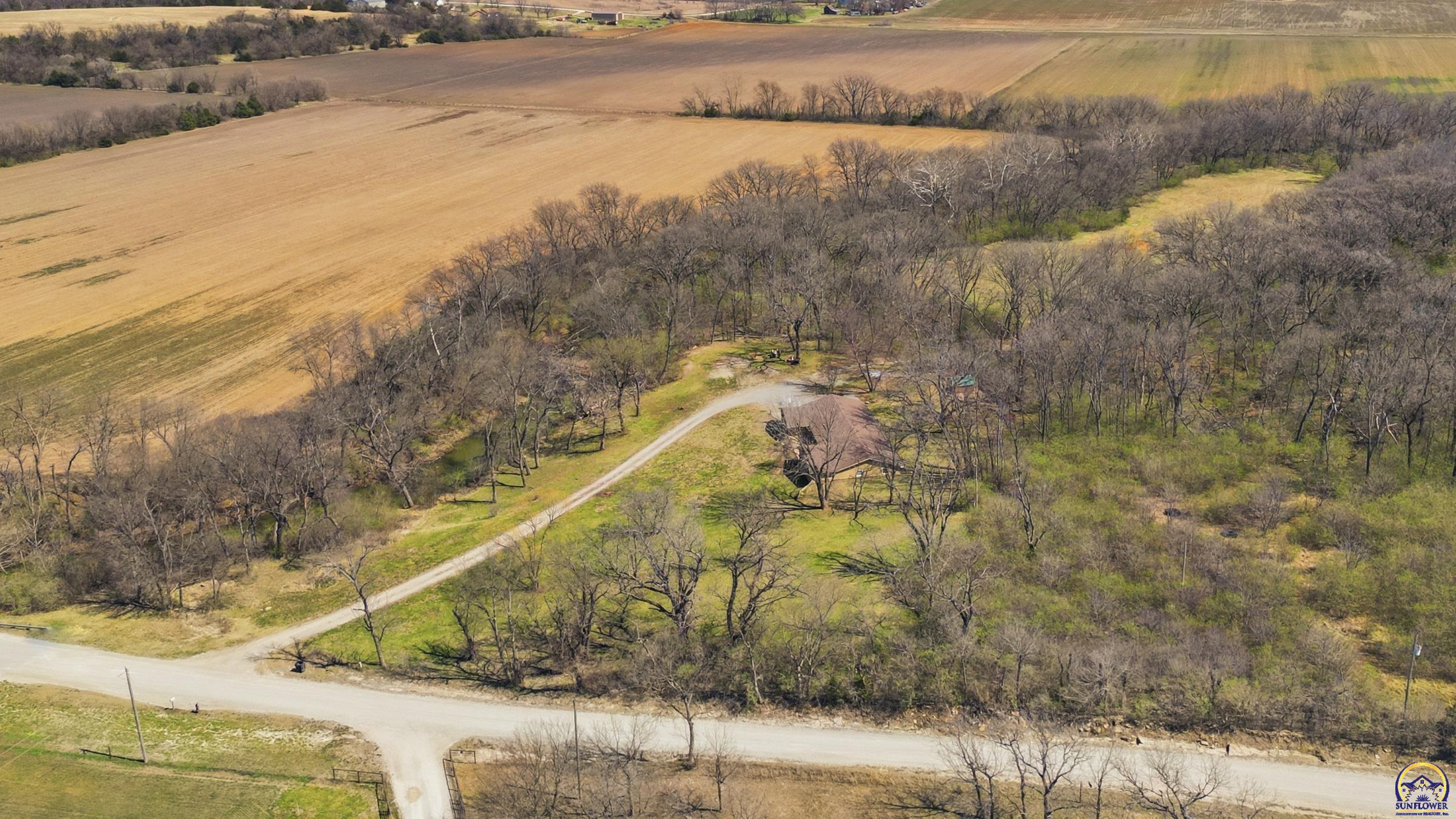 9540 Southwest Hodges Road Auburn, KS 66402 - Photo 34 of 39