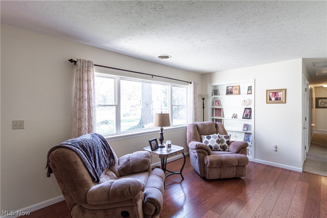 7446 Stearns Road Olmsted Falls, OH 44138 - Photo 15 of 28 Gallery Image 15