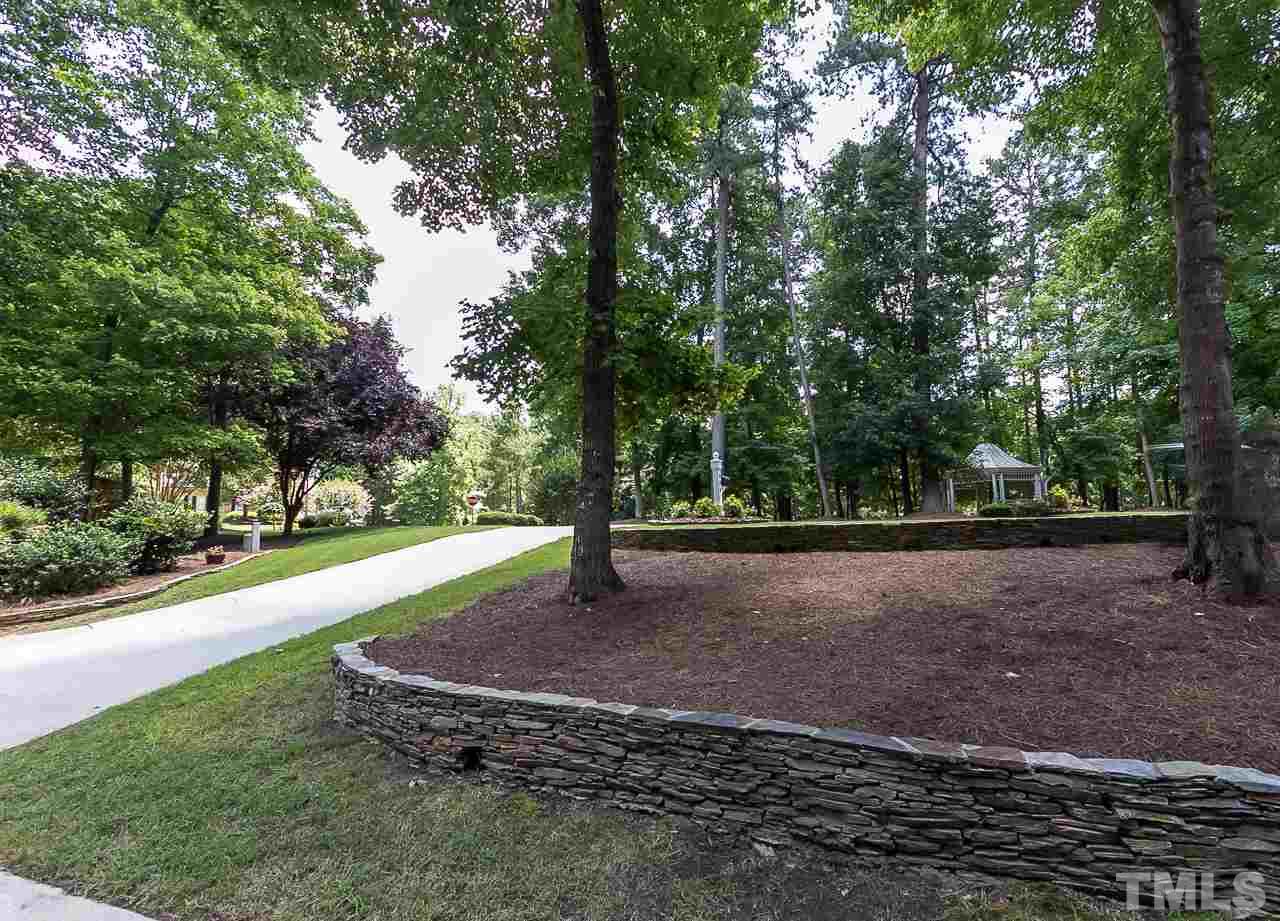 904 Oxgate Circle Raleigh, NC 27615 - Photo 2 of 25 Gallery Image 2